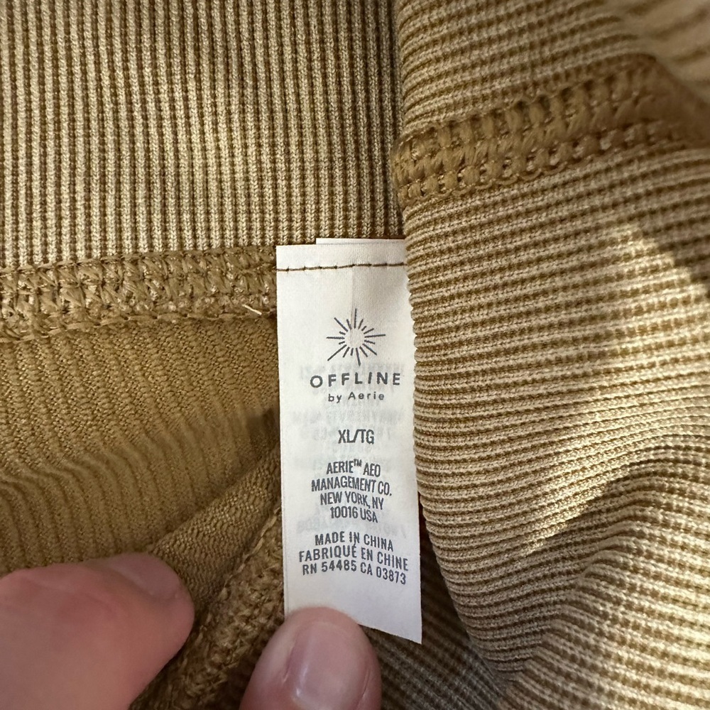 Aerie Women's Tan Knit leggings - Picture 4 of 6